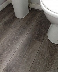 Brushed Oak 8mm Laminate Flooring, Direct at Trade Price. Nationwide delivery available.