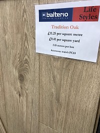 Traditional Oak Laminate Flooring. FlooringNearMe.SimDif.com shop now Direct at Trade Price